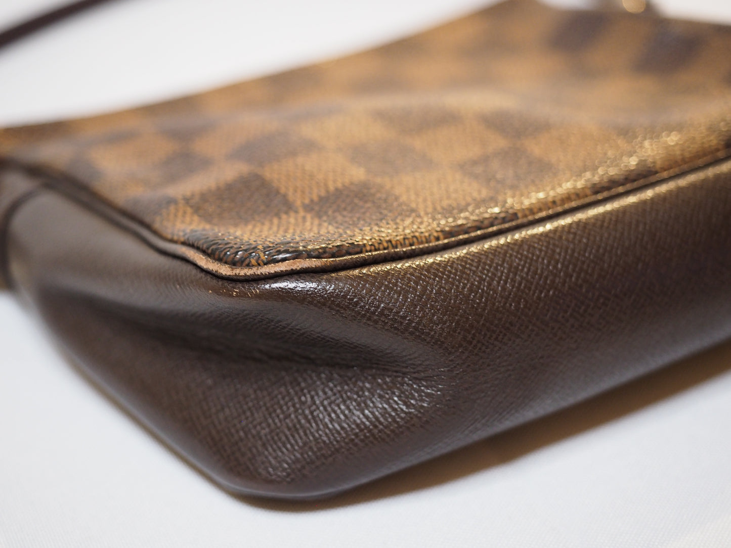 Louis Vuitton Damier Ebene Pochette Accessoires